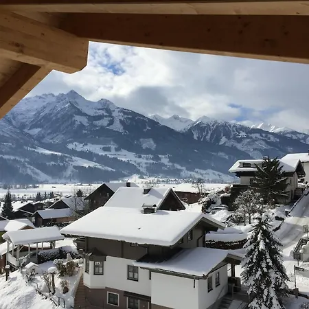 In Near Slopes, Cleaning Included Alpehytte
