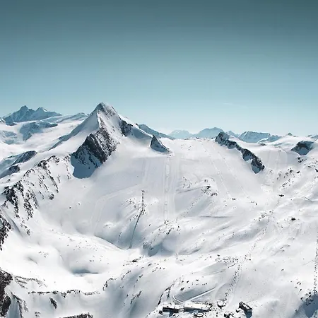 In Near Slopes, Cleaning Included *